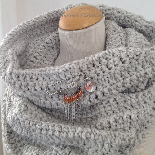 grand snood col écharpe femme - fait main - coloris beige argent - très doux et chaud en mohair